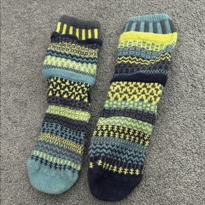 Solmate Knit Mismatch Socks